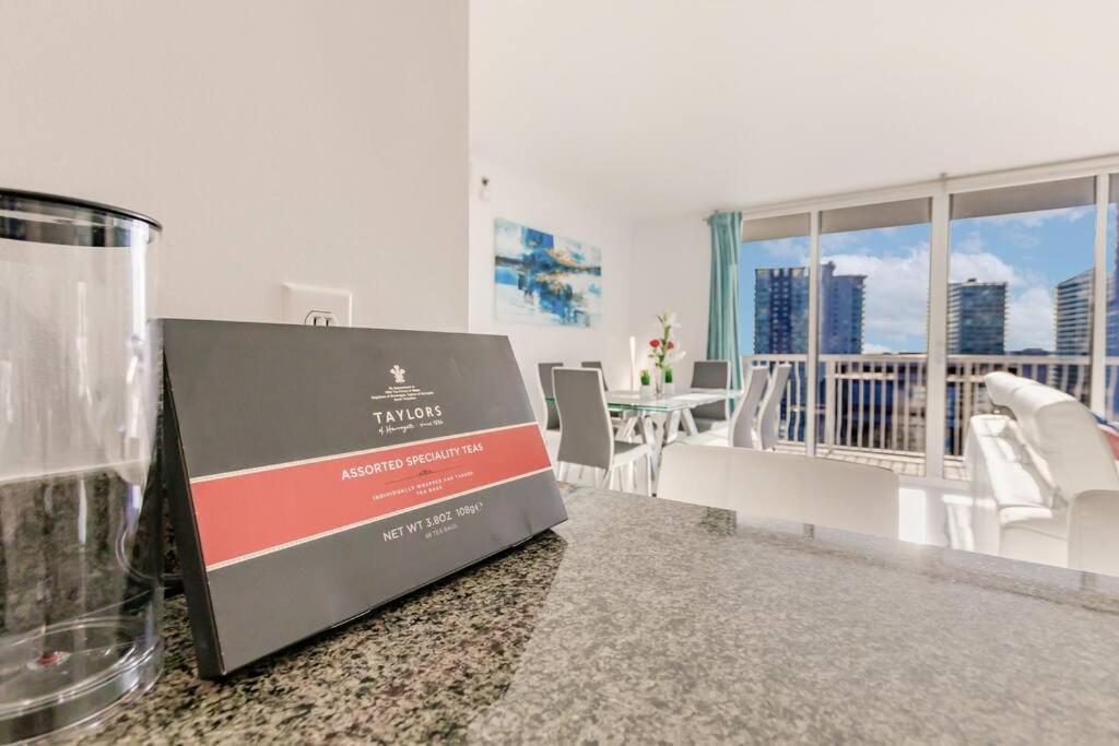 Upscale Brickell 3 Bedroom With Water Views And Free Parking Miami Ngoại thất bức ảnh
