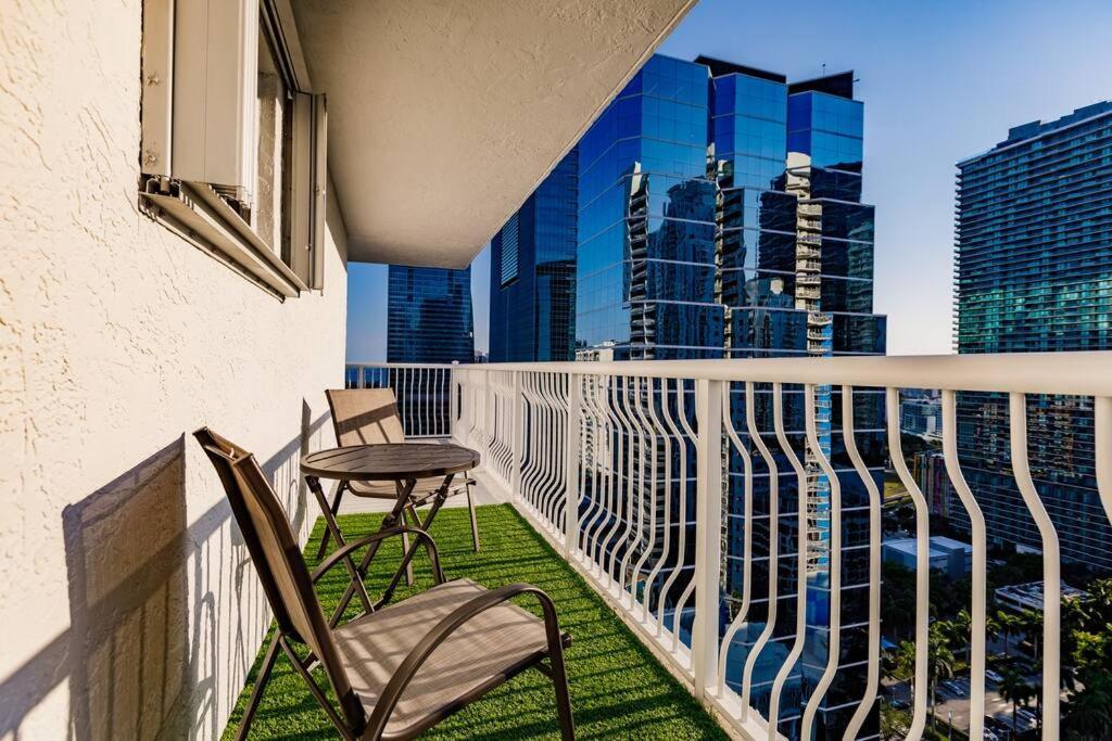 Upscale Brickell 3 Bedroom With Water Views And Free Parking Miami Ngoại thất bức ảnh
