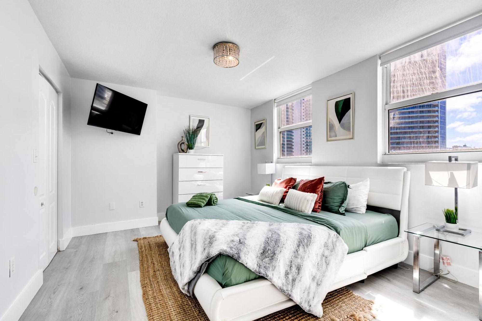 Upscale Brickell 3 Bedroom With Water Views And Free Parking Miami Ngoại thất bức ảnh