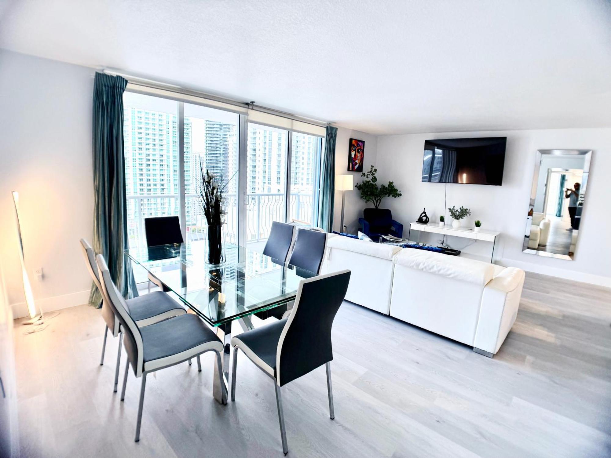 Upscale Brickell 3 Bedroom With Water Views And Free Parking Miami Ngoại thất bức ảnh